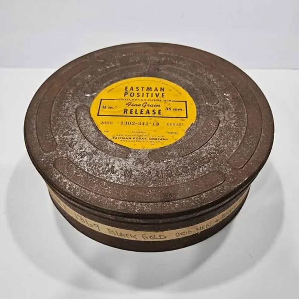 Vintage Eastman 35mm Film Can  Storage Tin. Old and Rusted